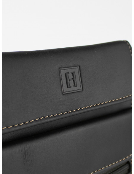 Kožené pouzdro na doklady na krk Hexagona