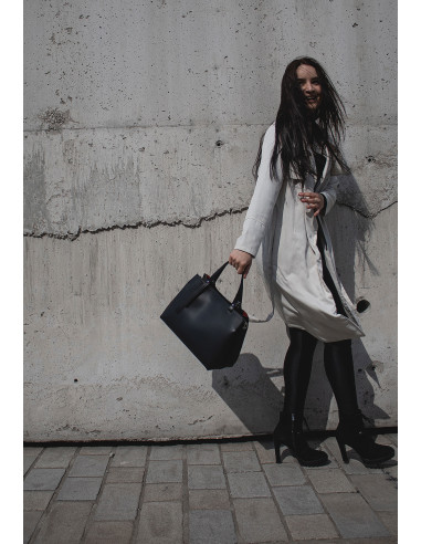 Dámská elegantní kožená kabelka Giostra Alina Medium do ruky